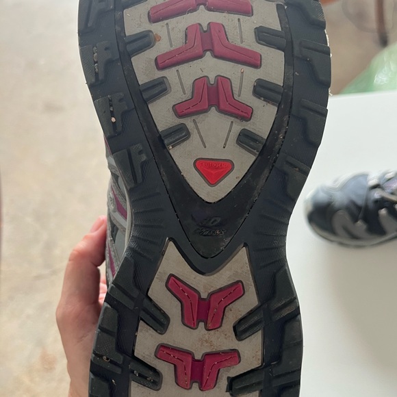 Salomon womens XA Pro 3D with GoreTex - size 6 or 37.5 - Picture 3 of 4